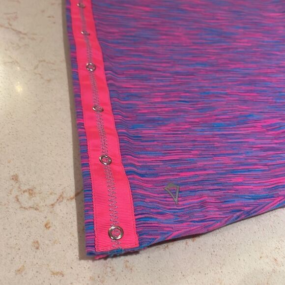 Ivivva by lululemon - Picture 2 of 6